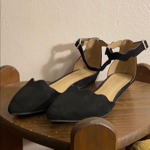 Black Scallop Ballet Flat
